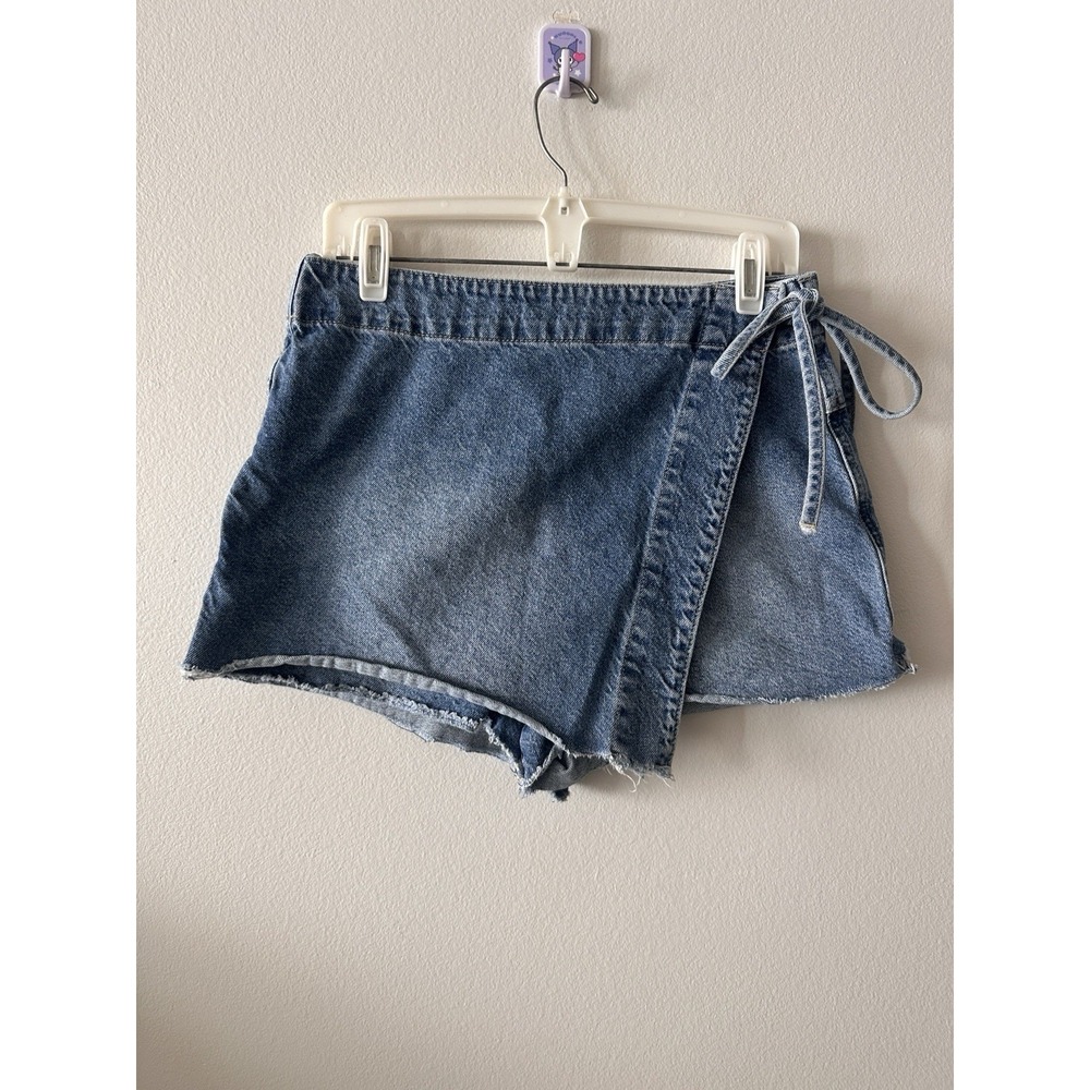 We The Free People Denim Wrap Skort Medium Wash Frayed Tie Side OB1480861 SZ 10